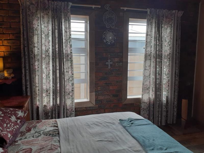 2 Bedroom Property for Sale in Albertinia Western Cape